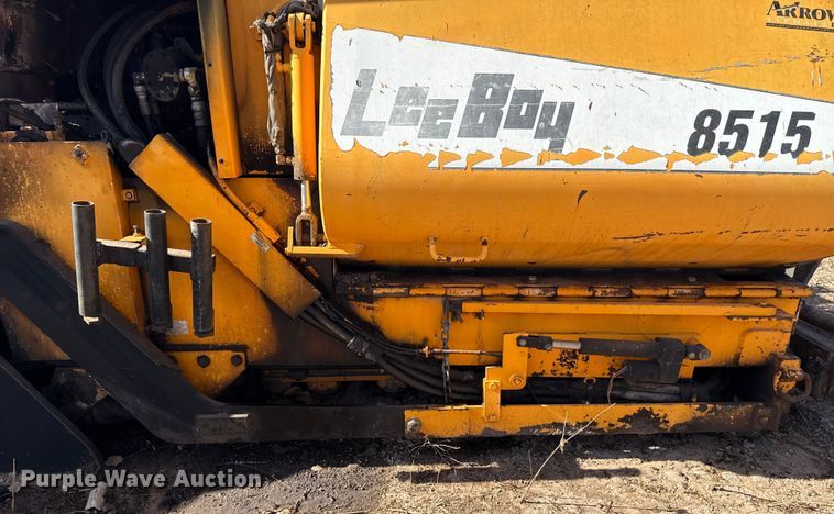 image for item ES5615 2007 Lee-Boy 8515 paver