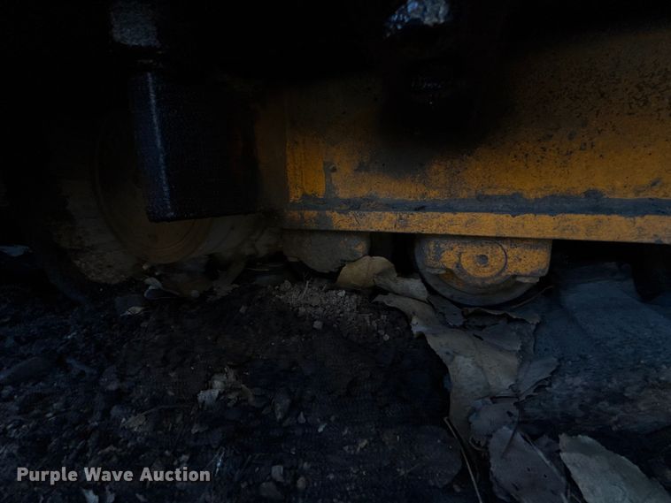 image for item ES5615 2007 Lee-Boy 8515 paver