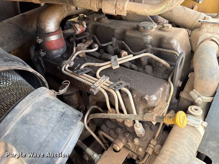 image for item ES5765 2002 Caterpillar 246 skid steer loader