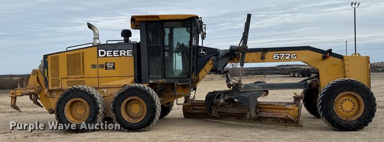 image for item ES5797 2012 John Deere 672G motor grader
