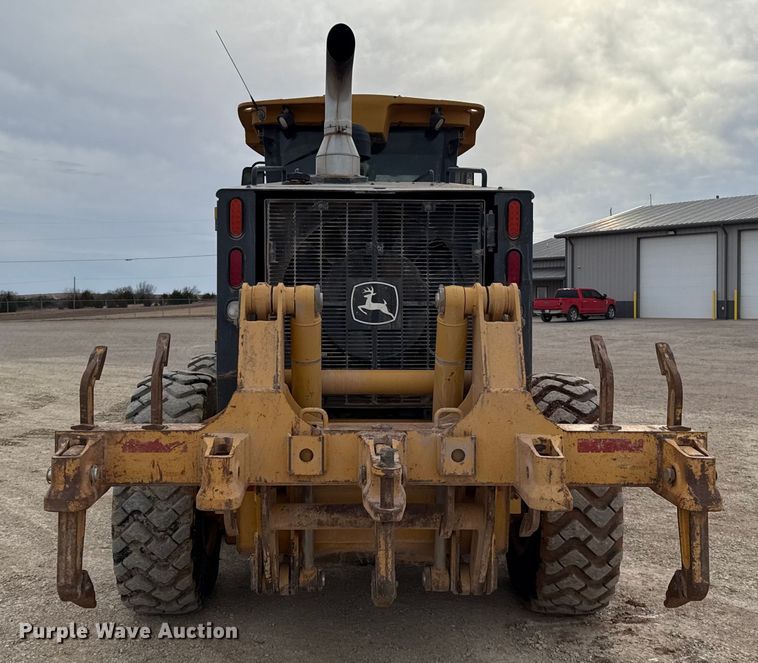 image for item ES5797 2012 John Deere 672G motor grader