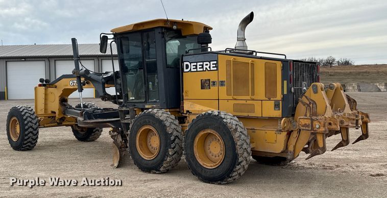 image for item ES5797 2012 John Deere 672G motor grader