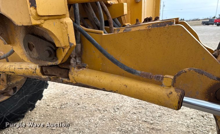 image for item ES5797 2012 John Deere 672G motor grader