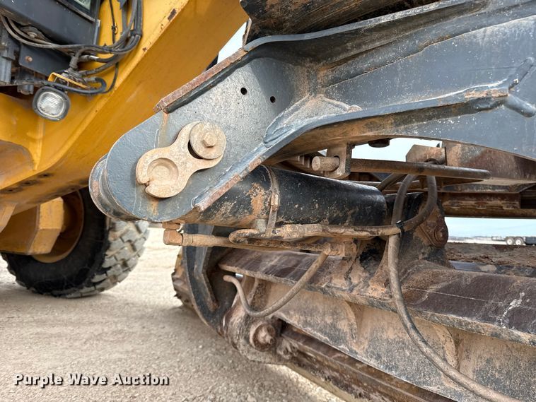 image for item ES5797 2012 John Deere 672G motor grader