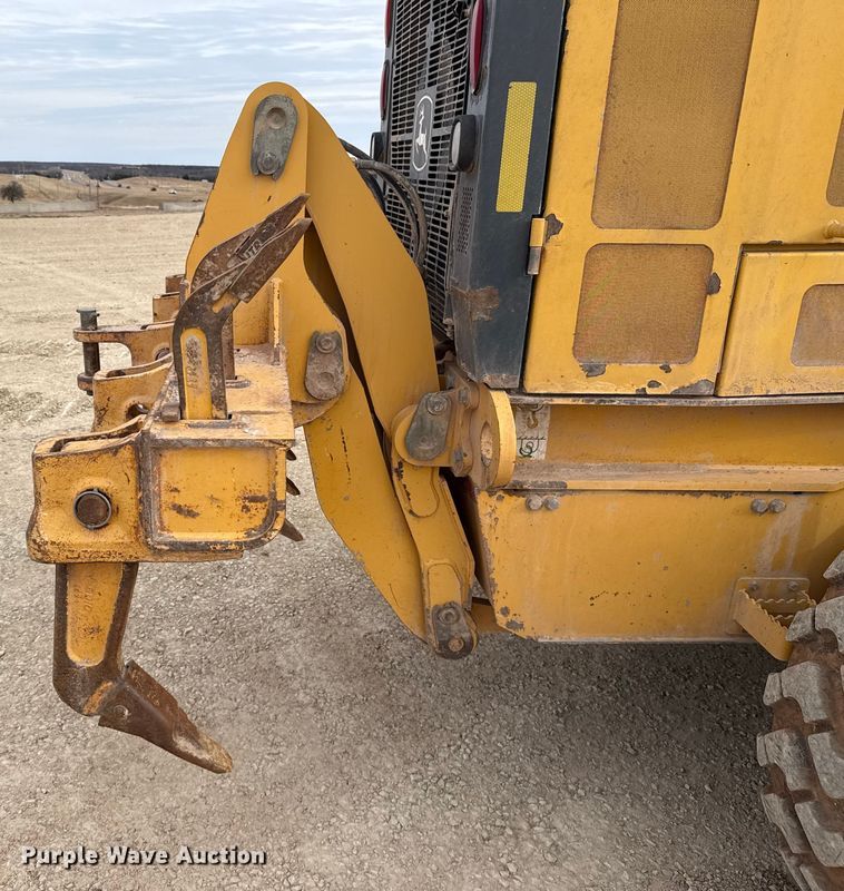 image for item ES5797 2012 John Deere 672G motor grader