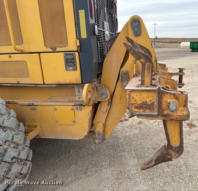 image for item ES5797 2012 John Deere 672G motor grader