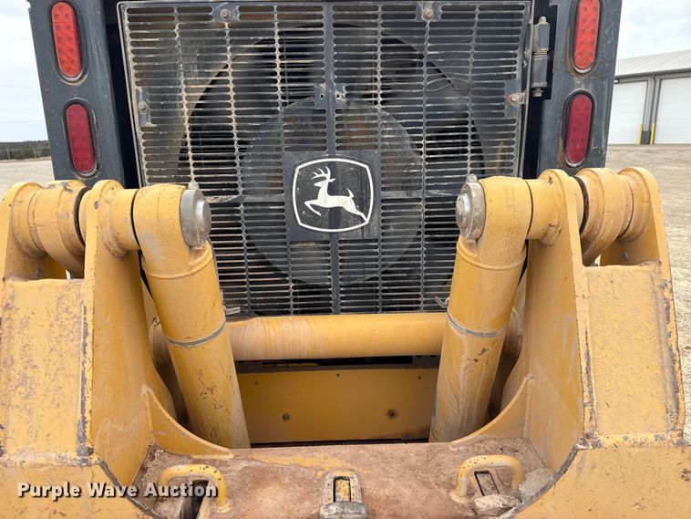 image for item ES5797 2012 John Deere 672G motor grader