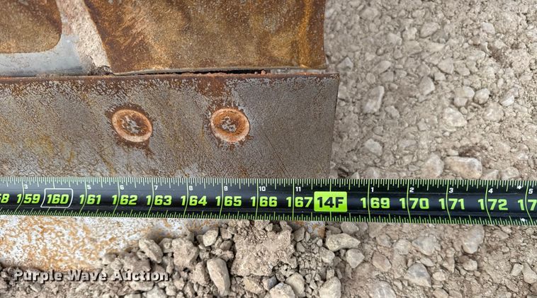 image for item ES5797 2012 John Deere 672G motor grader