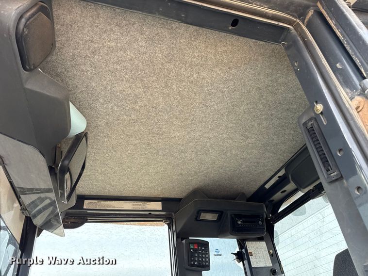 image for item ES5797 2012 John Deere 672G motor grader