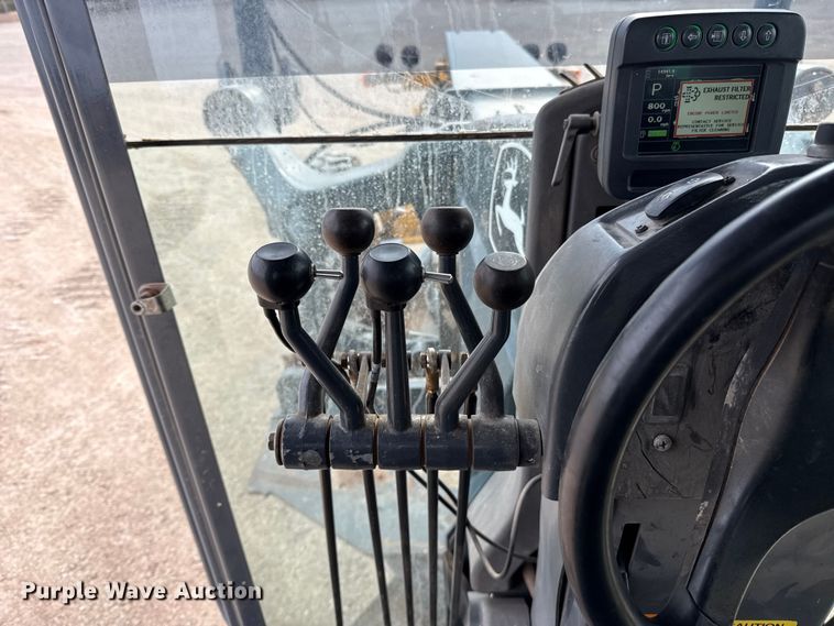 image for item ES5797 2012 John Deere 672G motor grader