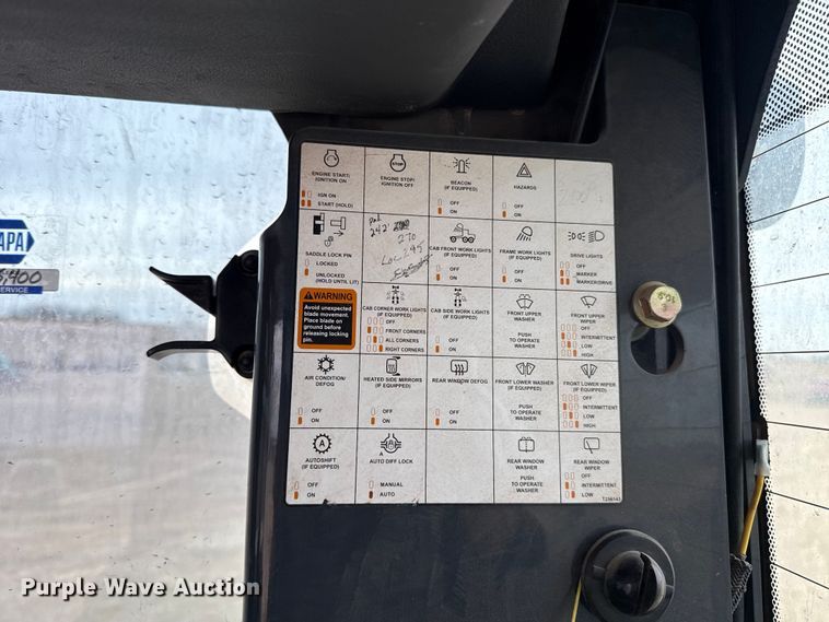 image for item ES5797 2012 John Deere 672G motor grader