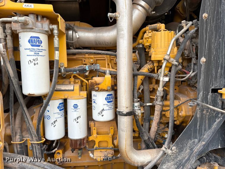 image for item ES5797 2012 John Deere 672G motor grader