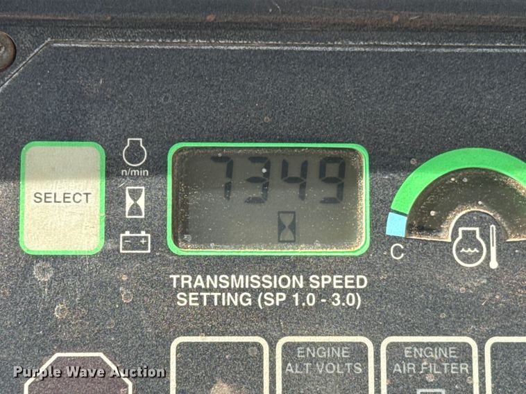 image for item ES5798 2004 John Deere 750C LT dozer