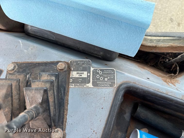 image for item ES5798 2004 John Deere 750C LT dozer