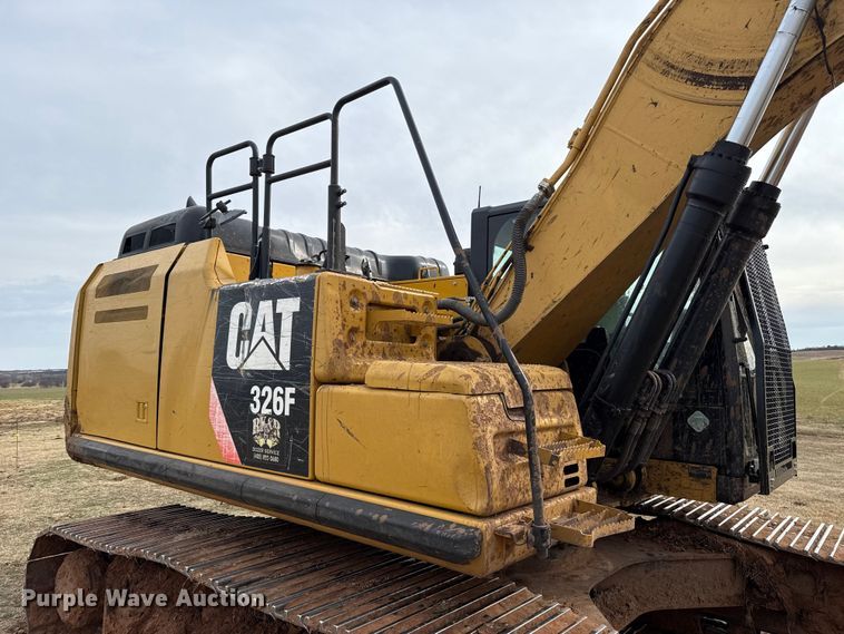 image for item ES5799 2015 Caterpillar 326FL excavator