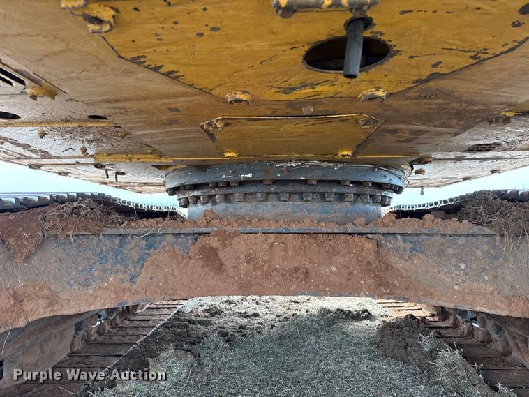 image for item ES5799 2015 Caterpillar 326FL excavator