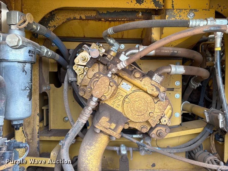 image for item ES5799 2015 Caterpillar 326FL excavator