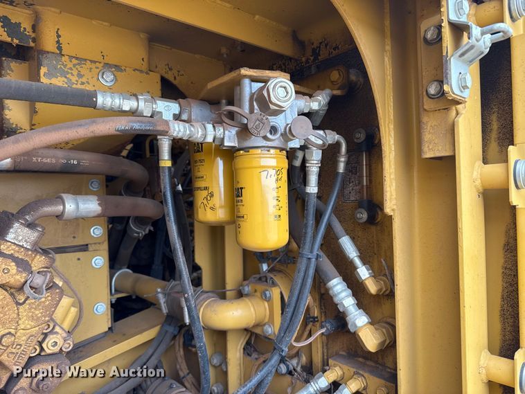 image for item ES5799 2015 Caterpillar 326FL excavator