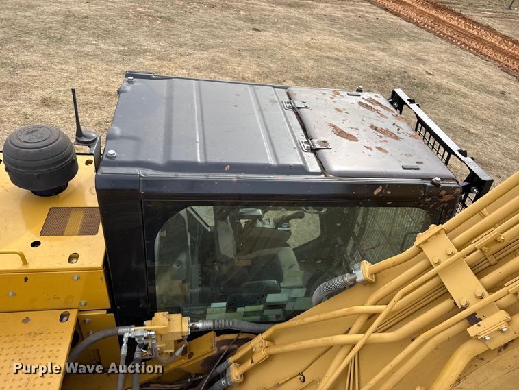 image for item ES5799 2015 Caterpillar 326FL excavator