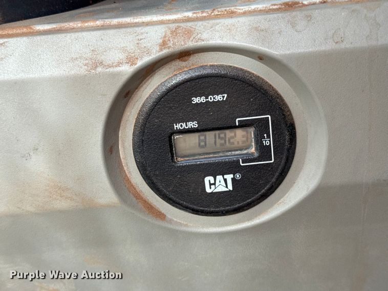 image for item ES5799 2015 Caterpillar 326FL excavator