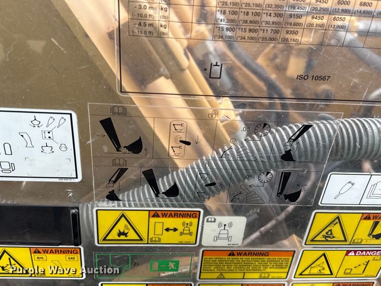 image for item ES5799 2015 Caterpillar 326FL excavator