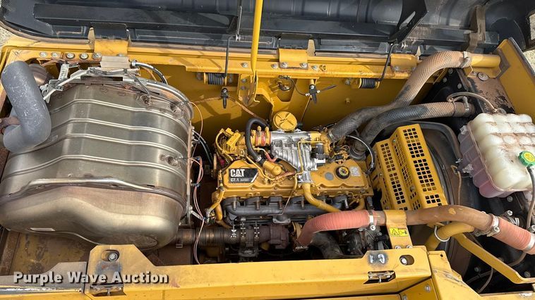 image for item ES5799 2015 Caterpillar 326FL excavator