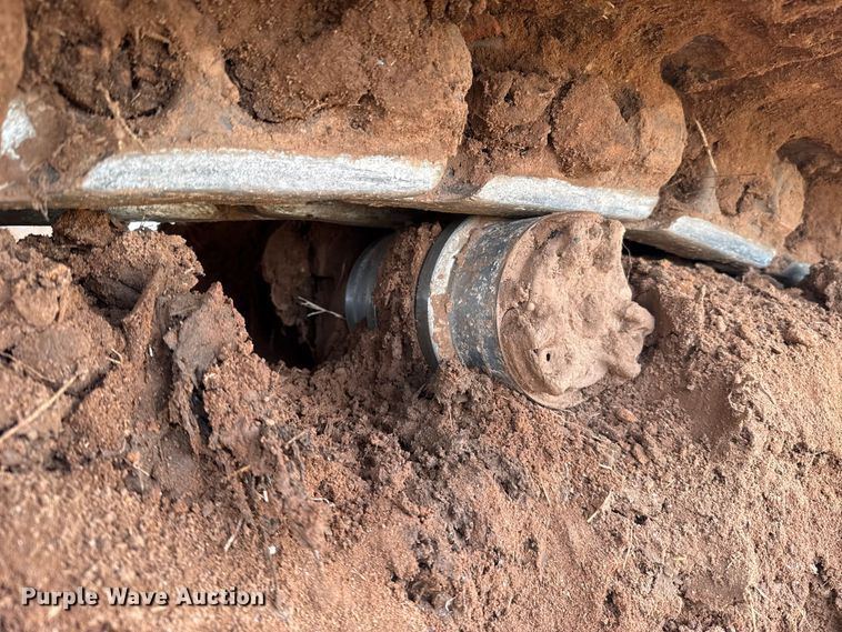 image for item ES5799 2015 Caterpillar 326FL excavator