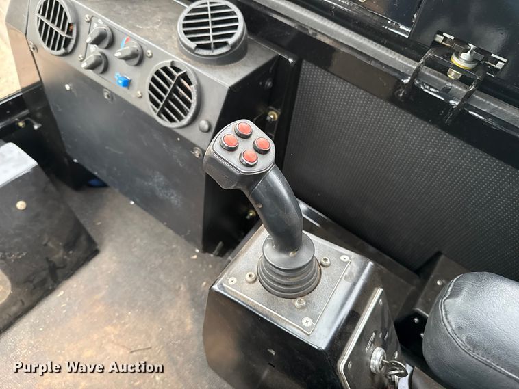 image for item ES5800 2005 Gyro-Trac GT-25 forestry mulcher