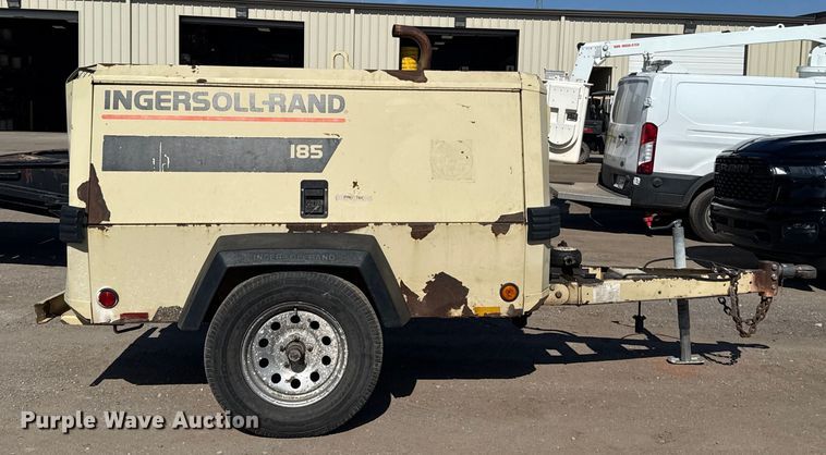 image for item ES5810 2000 Ingersoll Rand P185WJD air compressor