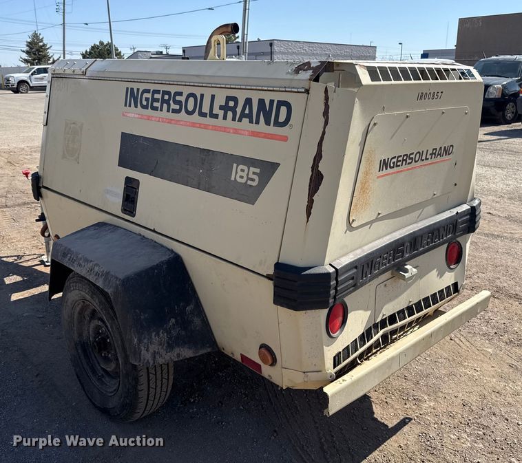 image for item ES5810 2000 Ingersoll Rand P185WJD air compressor