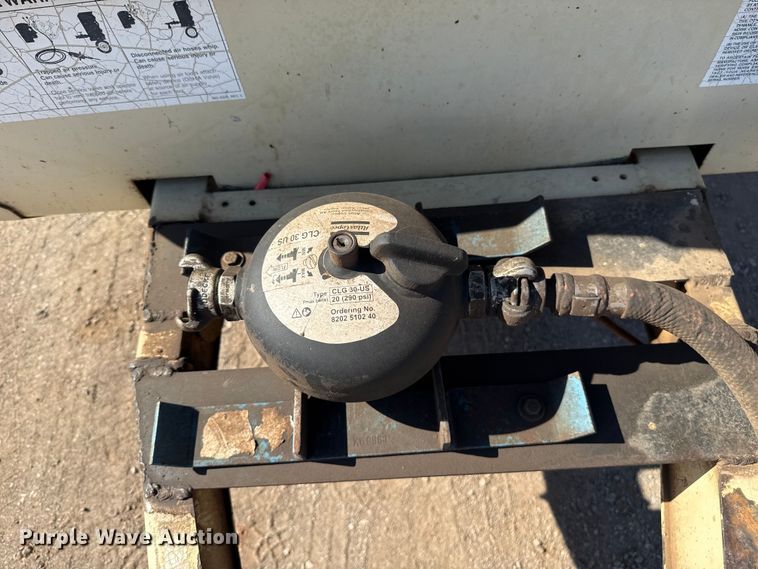 image for item ES5810 2000 Ingersoll Rand P185WJD air compressor