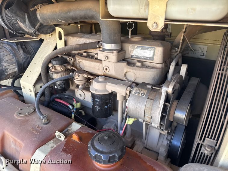 image for item ES5810 2000 Ingersoll Rand P185WJD air compressor