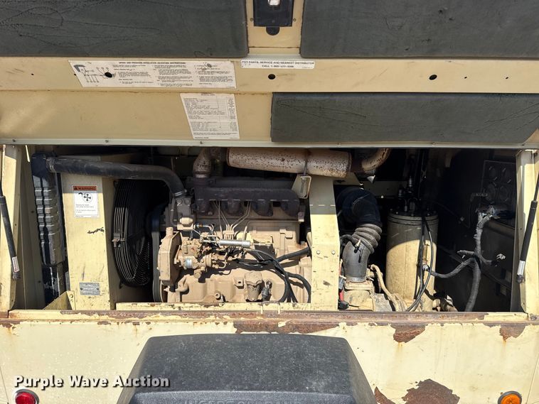 image for item ES5810 2000 Ingersoll Rand P185WJD air compressor