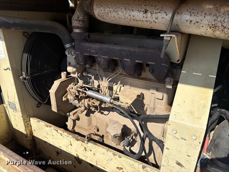 image for item ES5810 2000 Ingersoll Rand P185WJD air compressor