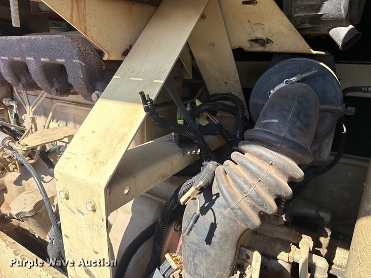 image for item ES5810 2000 Ingersoll Rand P185WJD air compressor