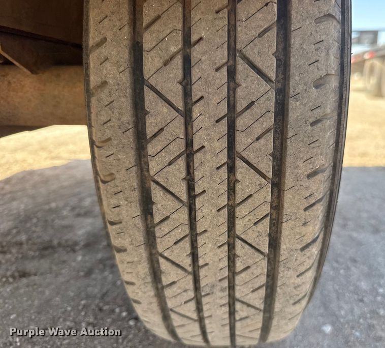 image for item ES5810 2000 Ingersoll Rand P185WJD air compressor