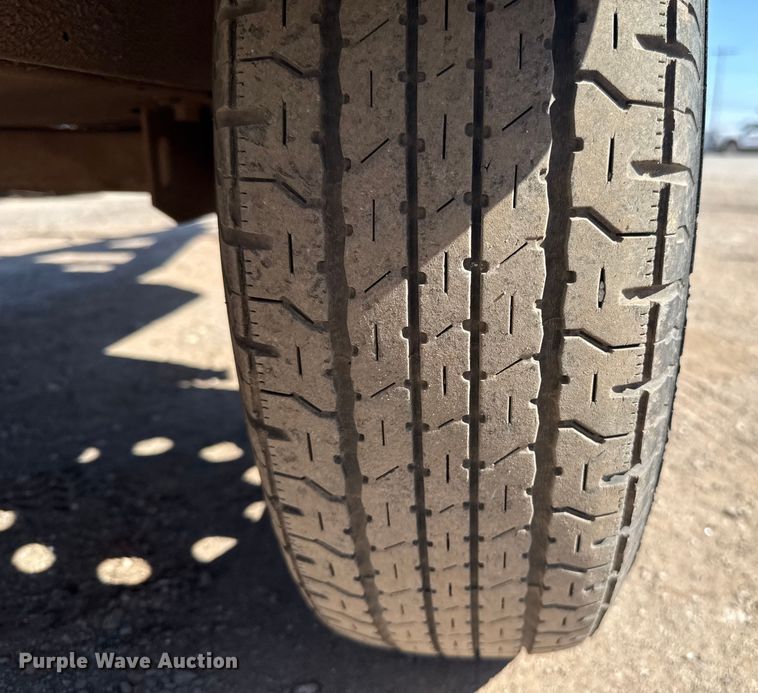 image for item ES5810 2000 Ingersoll Rand P185WJD air compressor