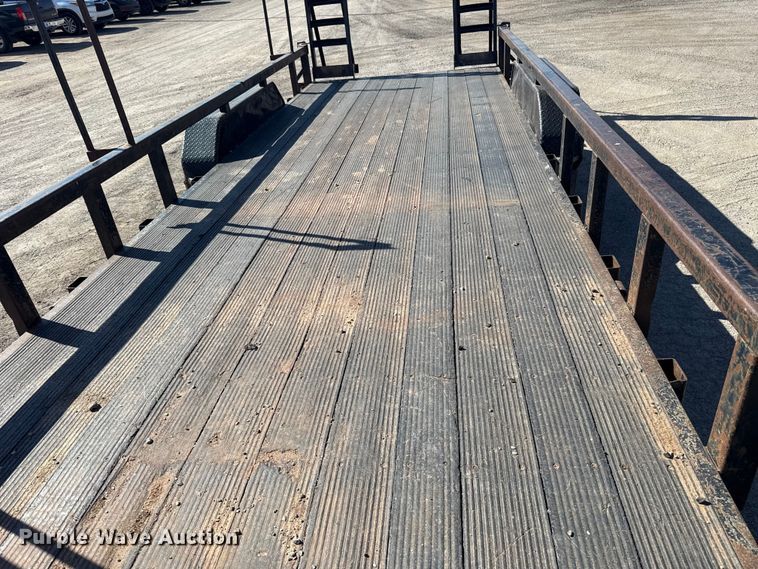 image for item ES5811 2017 Texas Pride EQ72014KBP equipment trailer