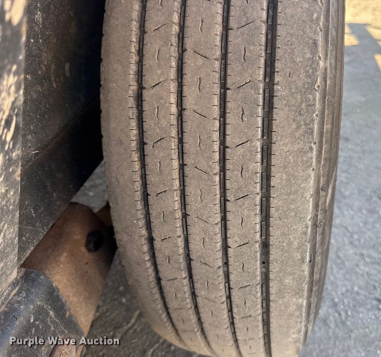 image for item ES5811 2017 Texas Pride EQ72014KBP equipment trailer