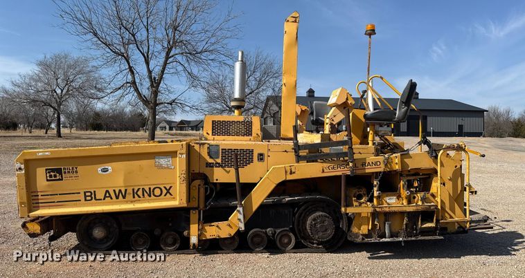 image for item ES5816 1999 Blaw-Knox PF-5510 paver