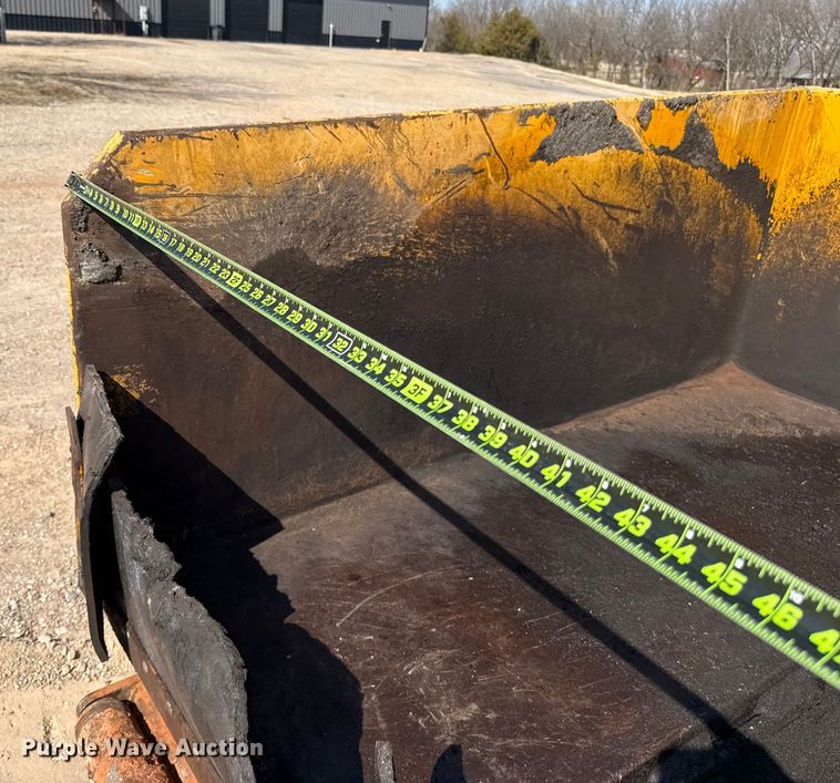 image for item ES5816 1999 Blaw-Knox PF-5510 paver