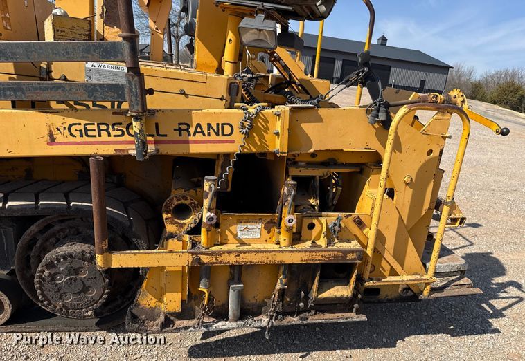 image for item ES5816 1999 Blaw-Knox PF-5510 paver