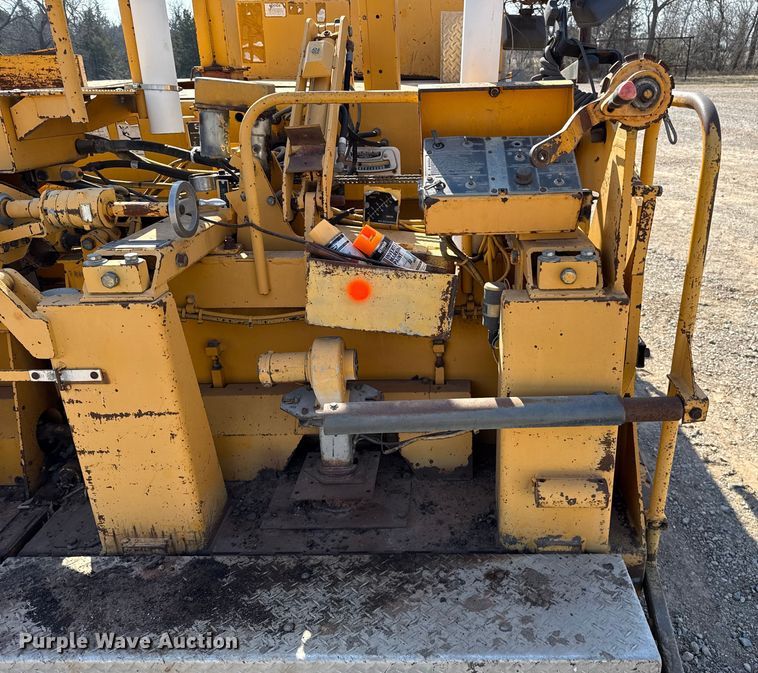 image for item ES5816 1999 Blaw-Knox PF-5510 paver