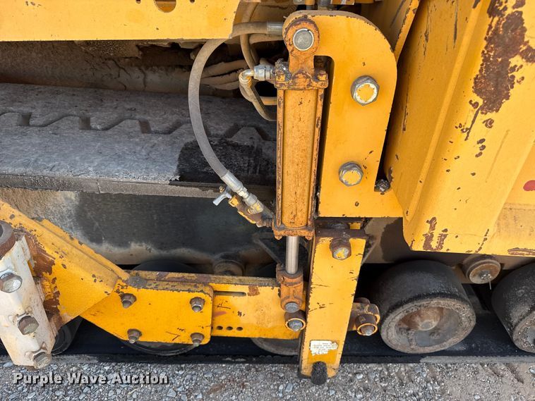 image for item ES5816 1999 Blaw-Knox PF-5510 paver