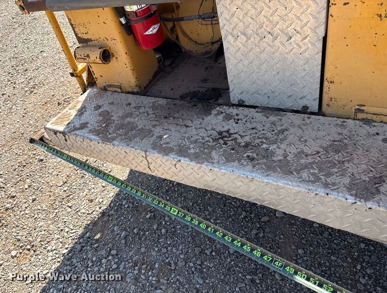 image for item ES5816 1999 Blaw-Knox PF-5510 paver