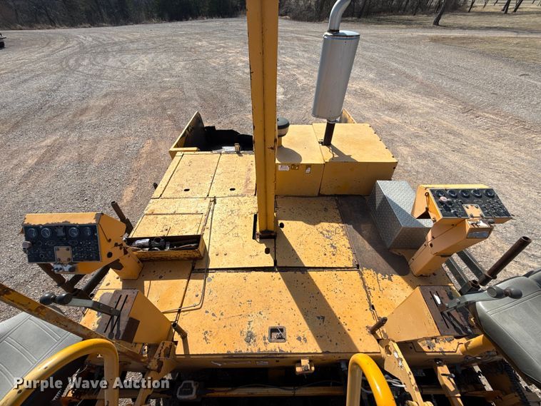 image for item ES5816 1999 Blaw-Knox PF-5510 paver