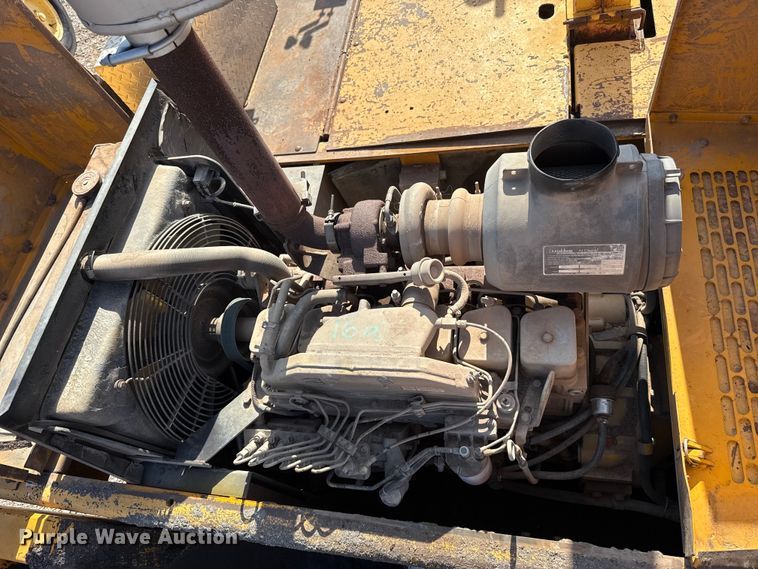 image for item ES5816 1999 Blaw-Knox PF-5510 paver