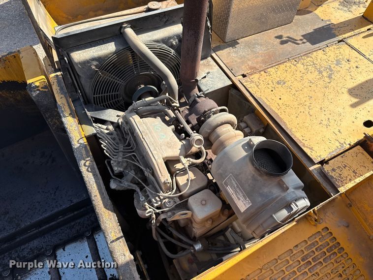 image for item ES5816 1999 Blaw-Knox PF-5510 paver