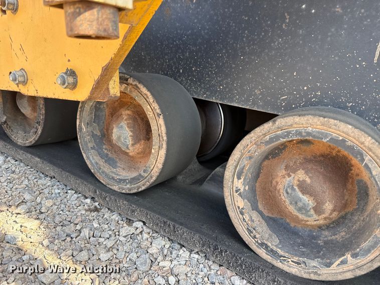 image for item ES5816 1999 Blaw-Knox PF-5510 paver