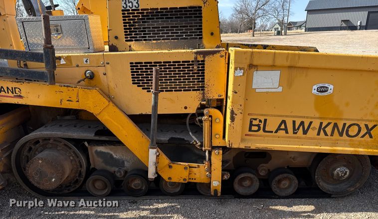 image for item ES5816 1999 Blaw-Knox PF-5510 paver